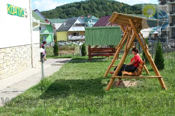 Сонячне Закарпаття(Поляна).Готель Шафран-1