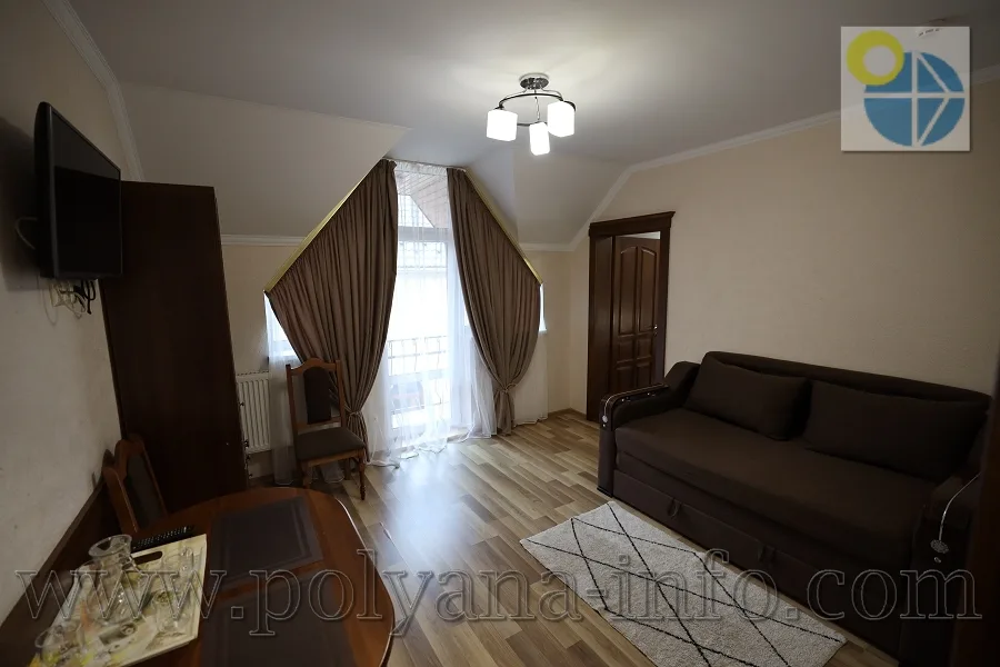 Сонячне Закарпаття(Поляна).Готель Вікторія