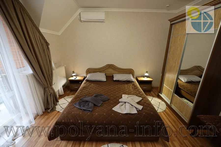 Сонячне Закарпаття(Поляна).Готель Вікторія