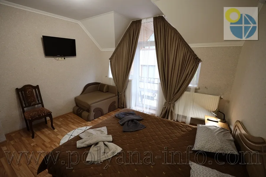 Сонячне Закарпаття(Поляна).Готель Вікторія