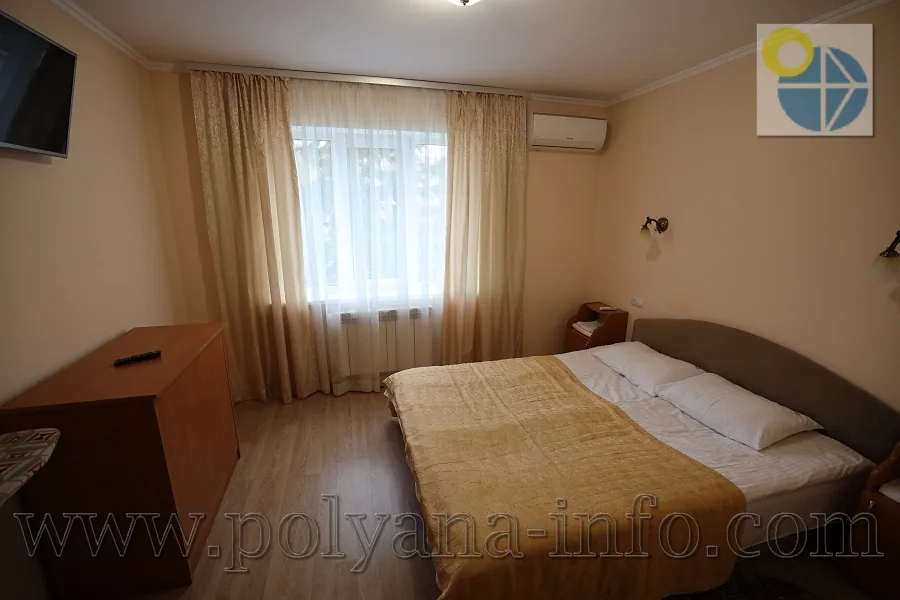 Сонячне Закарпаття(Поляна).Готель Смерічка