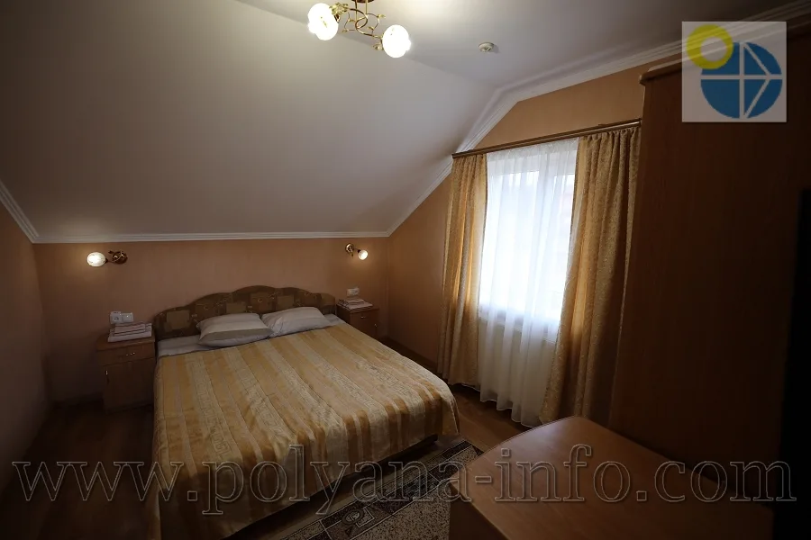 Сонячне Закарпаття(Поляна).Готель Смерічка