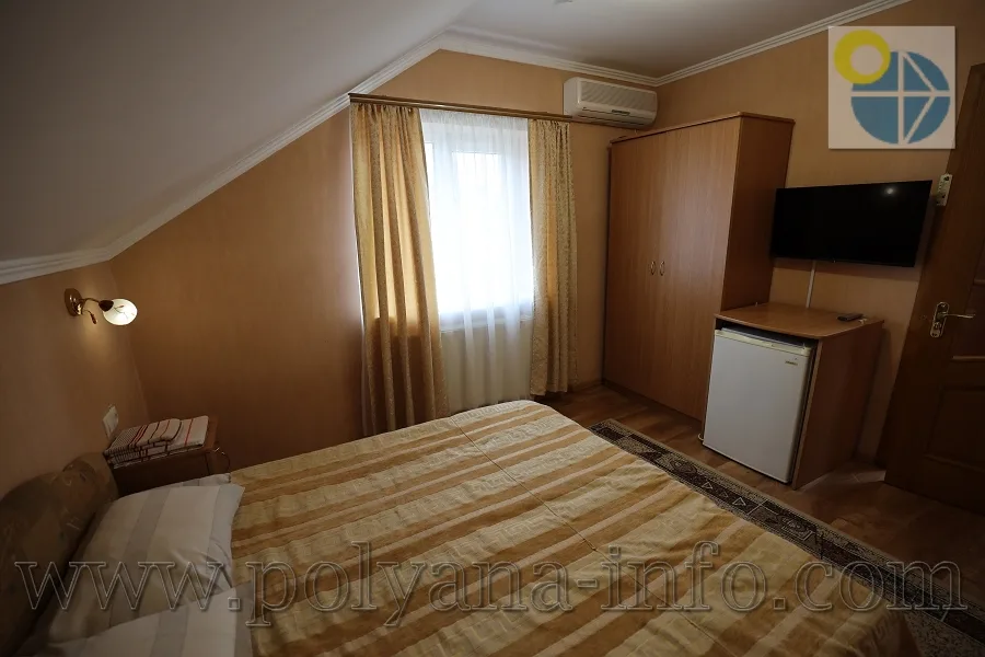 Сонячне Закарпаття(Поляна).Готель Смерічка