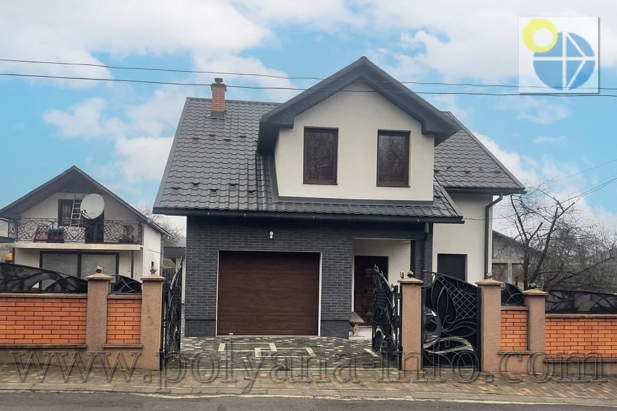 Солочин.Садиба У Світлани